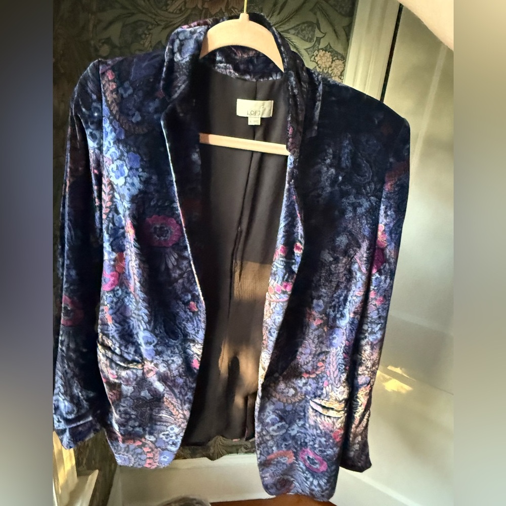 LOFT Blue Floral Velvet Blazer